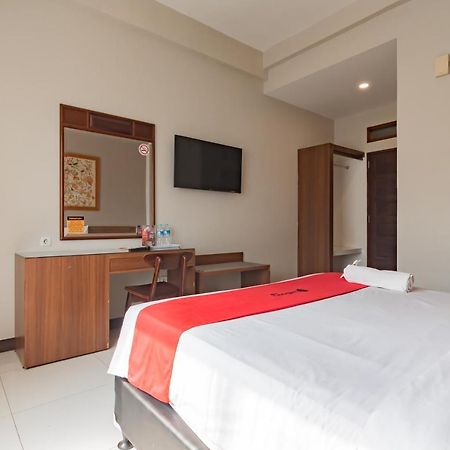 Reddoorz Near Simpang Dago 2 Hotell Bandung Eksteriør bilde