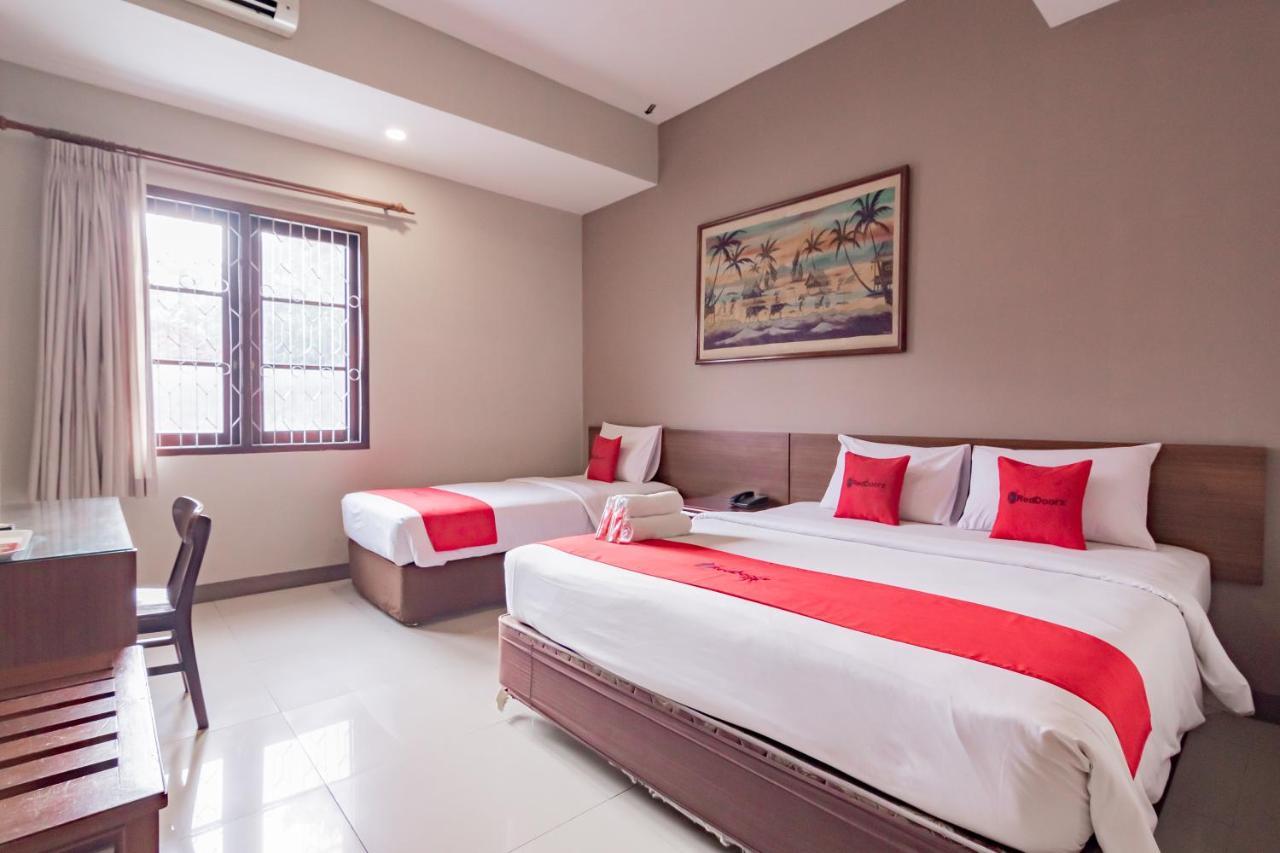 Reddoorz Near Simpang Dago 2 Hotell Bandung Eksteriør bilde