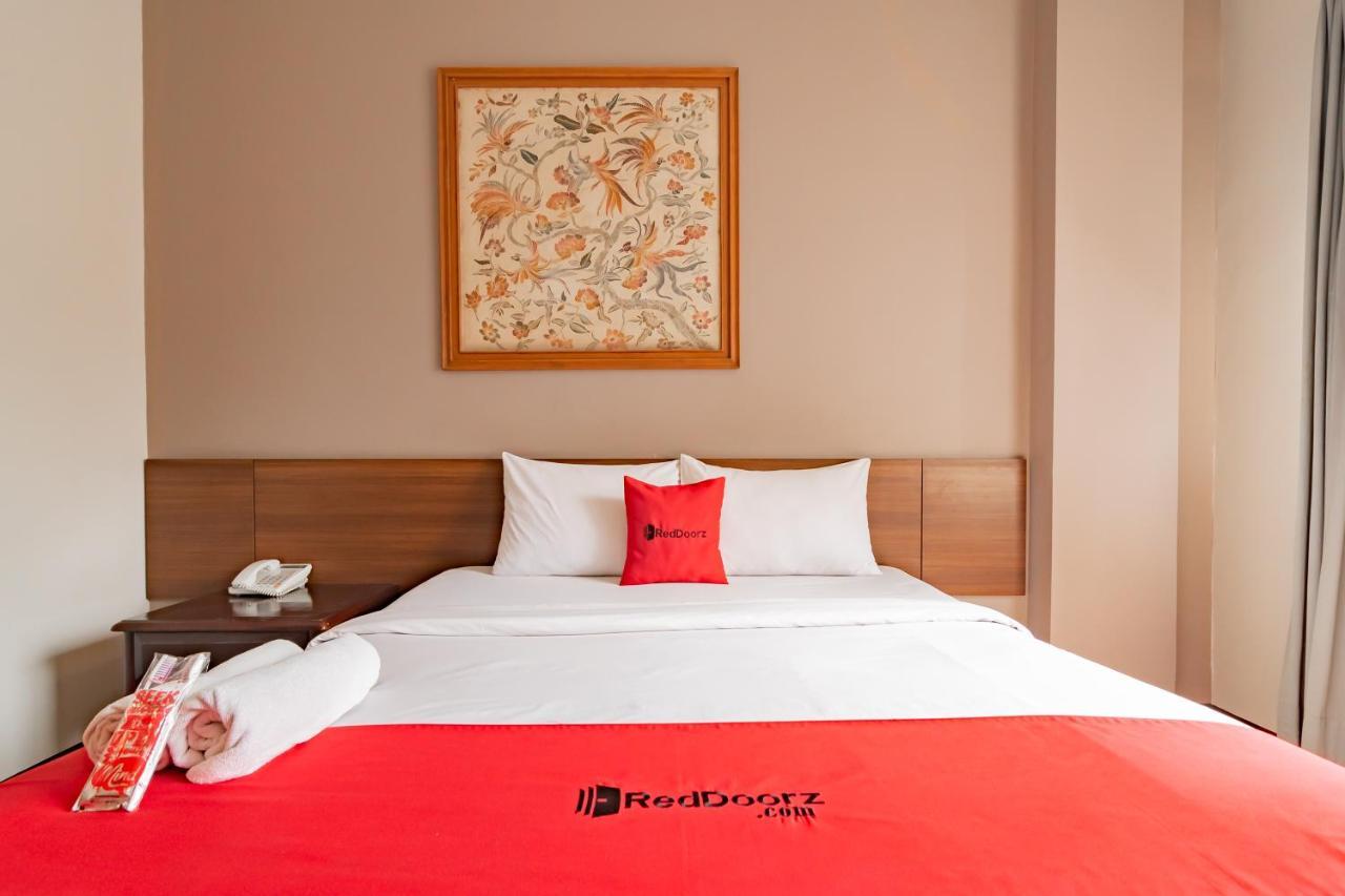 Reddoorz Near Simpang Dago 2 Hotell Bandung Eksteriør bilde