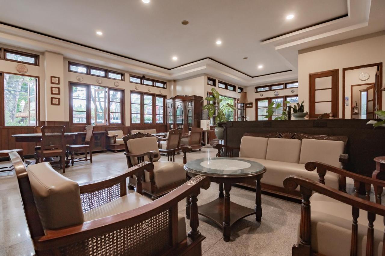 Reddoorz Near Simpang Dago 2 Hotell Bandung Eksteriør bilde