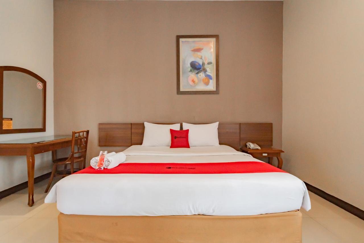 Reddoorz Near Simpang Dago 2 Hotell Bandung Eksteriør bilde