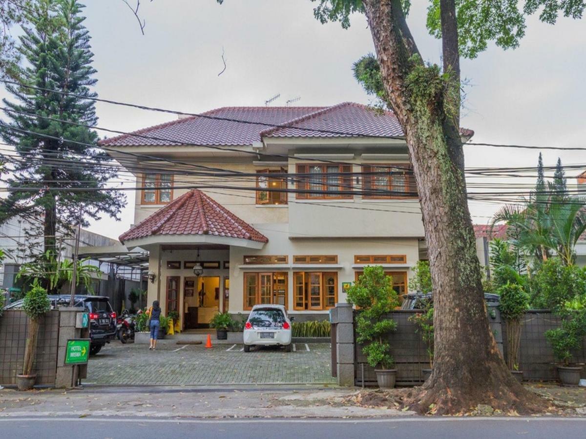 Reddoorz Near Simpang Dago 2 Hotell Bandung Eksteriør bilde