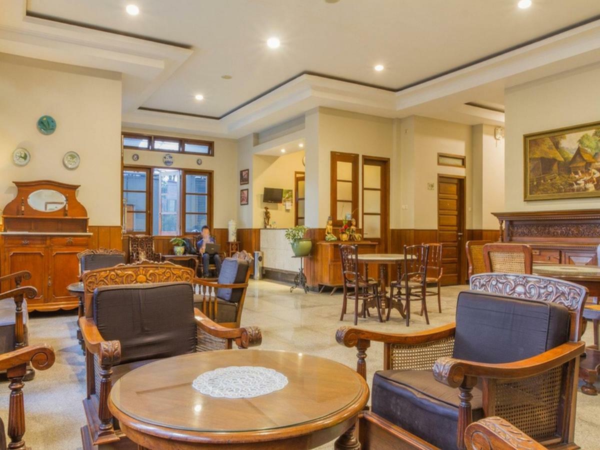 Reddoorz Near Simpang Dago 2 Hotell Bandung Eksteriør bilde
