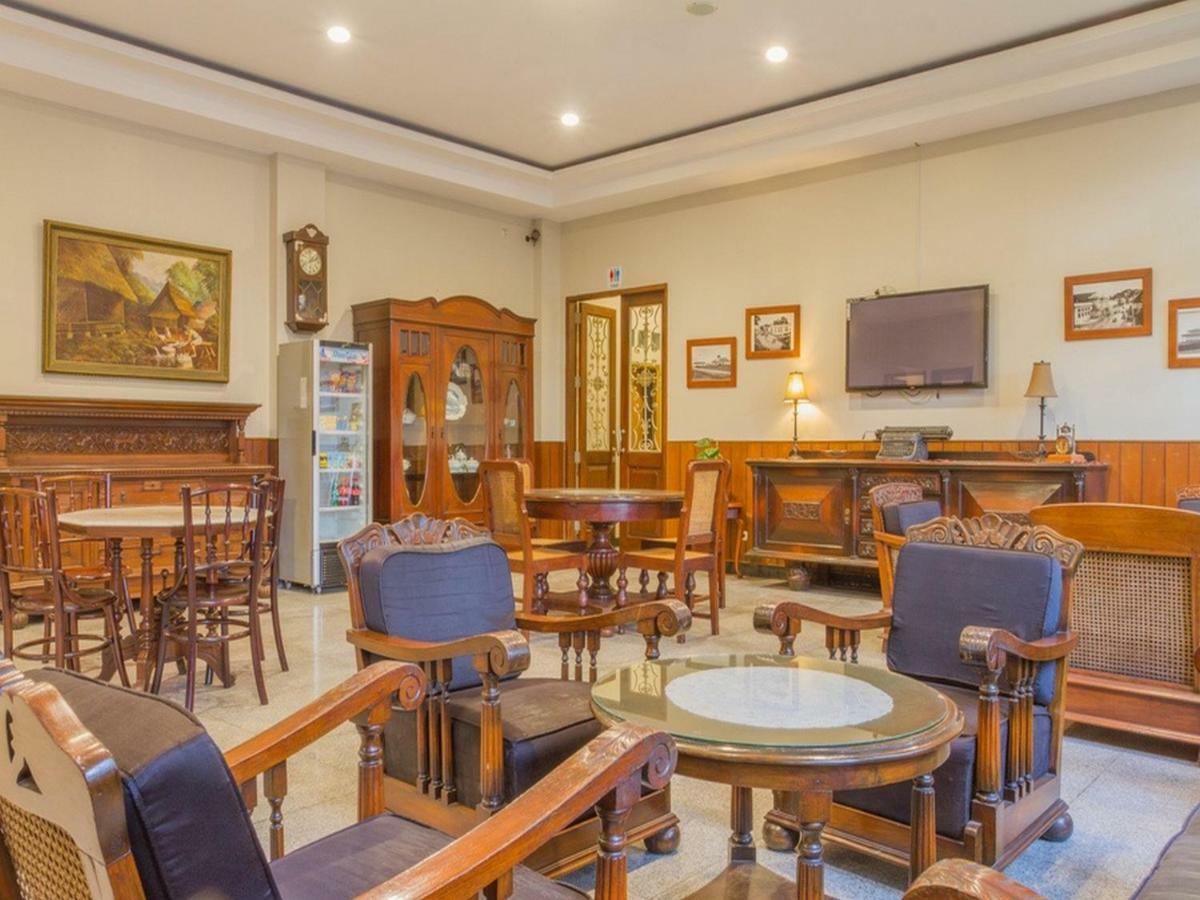 Reddoorz Near Simpang Dago 2 Hotell Bandung Eksteriør bilde
